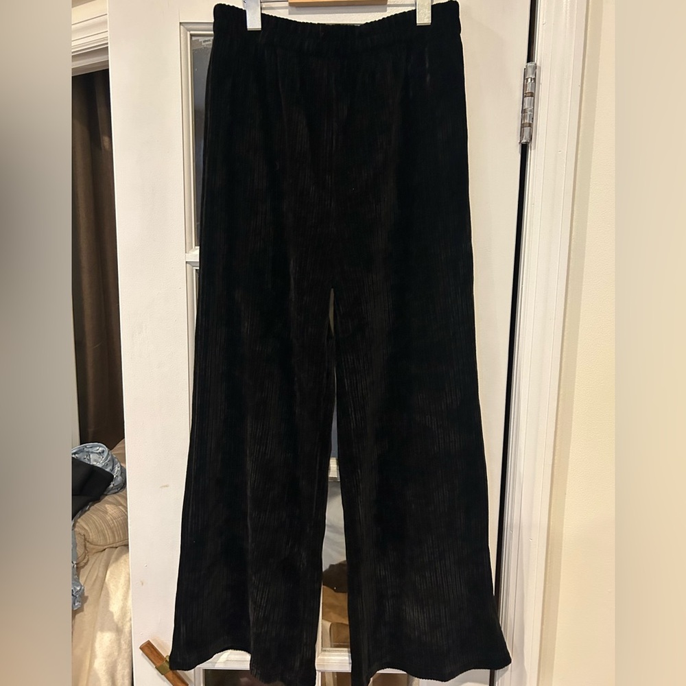 Petal & Pup Black Ribbed Women’s Pants
